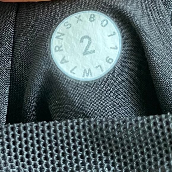 Lululemon On The Fly Short *Woven *2.5" Elasticized Waist Drawcord Black 2 NWOT - Picture 7 of 10